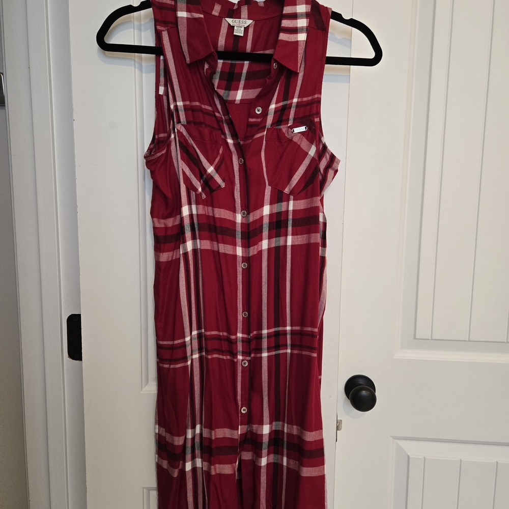 Guess Red Plaid Sleeveless Button-Up Shirt / Vest